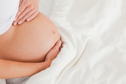 Тянет низ живота при беременности - что делать?